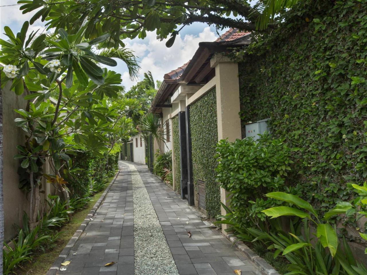 Disini Luxury Spa Villas-Chse Certified Семиняк Екстериор снимка